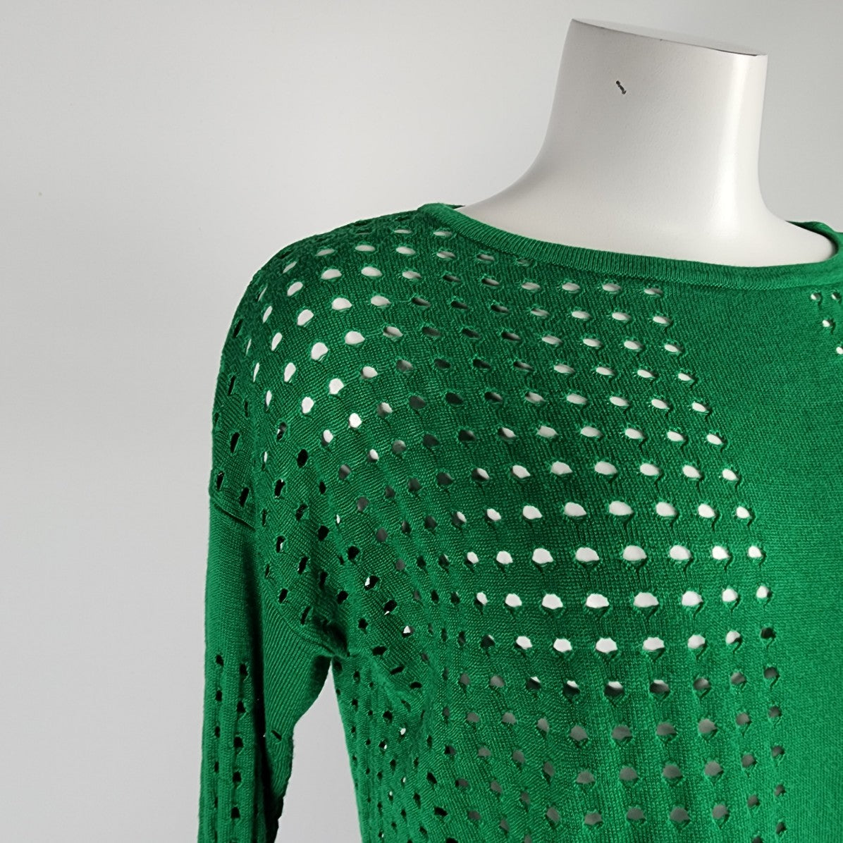 Melanie Lyne Green Open Knit Sweater Size M