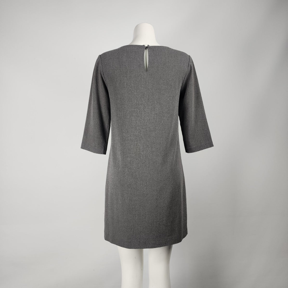 Banana Republic Grey Laser Cut Sheath Dress Size 6