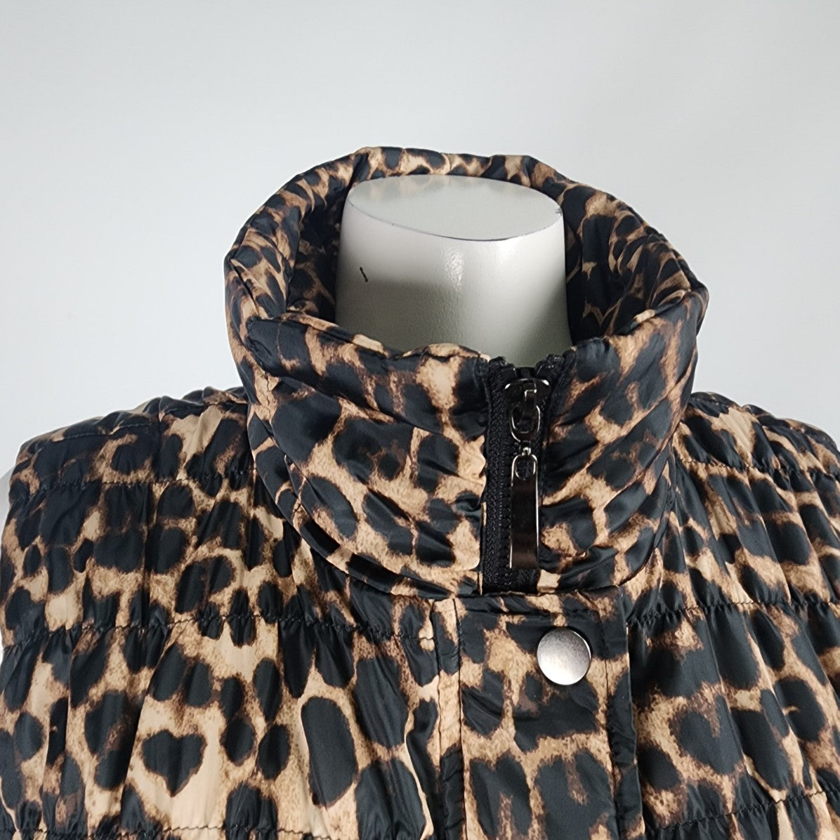 Jessica Animal Print Zip Up Vest Size L