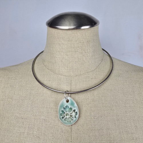 Green Floral Ceramic Pendant Collar Necklace