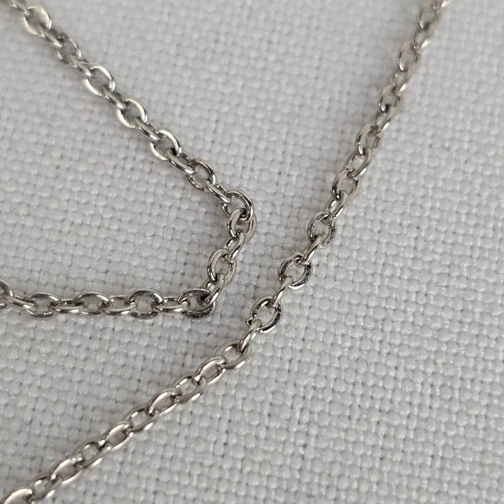 Avon Silver Tone Crystal Horse Shoe Pendant Chain Necklace