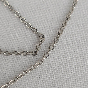 Avon Silver Tone Crystal Horse Shoe Pendant Chain Necklace