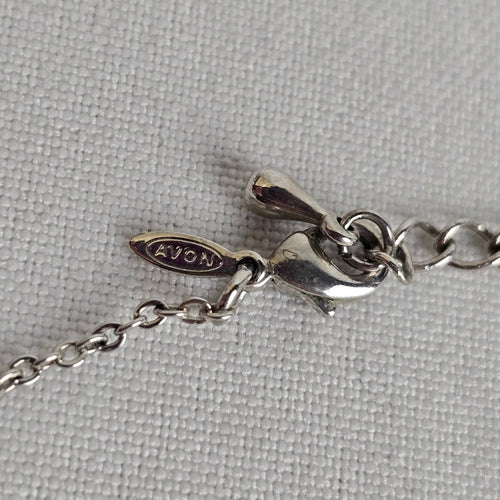 Avon Silver Tone Crystal Horse Shoe Pendant Chain Necklace