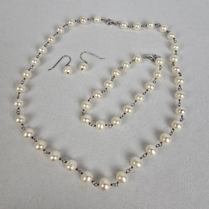 Peoples Pearl & 925 Sterling Silver Necklace Bracelet & Earring Set
