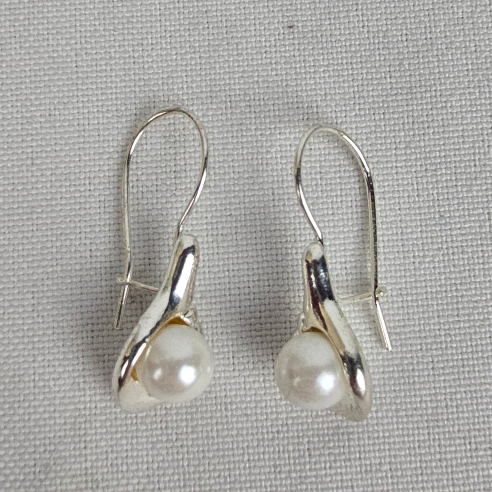 Silver Tone Faux Pearl Cali Lilly Drop Earrings