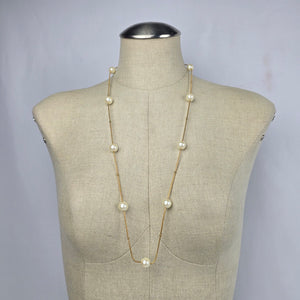 Vintage Avon Gold Tone Faux Pearl Chain Necklace