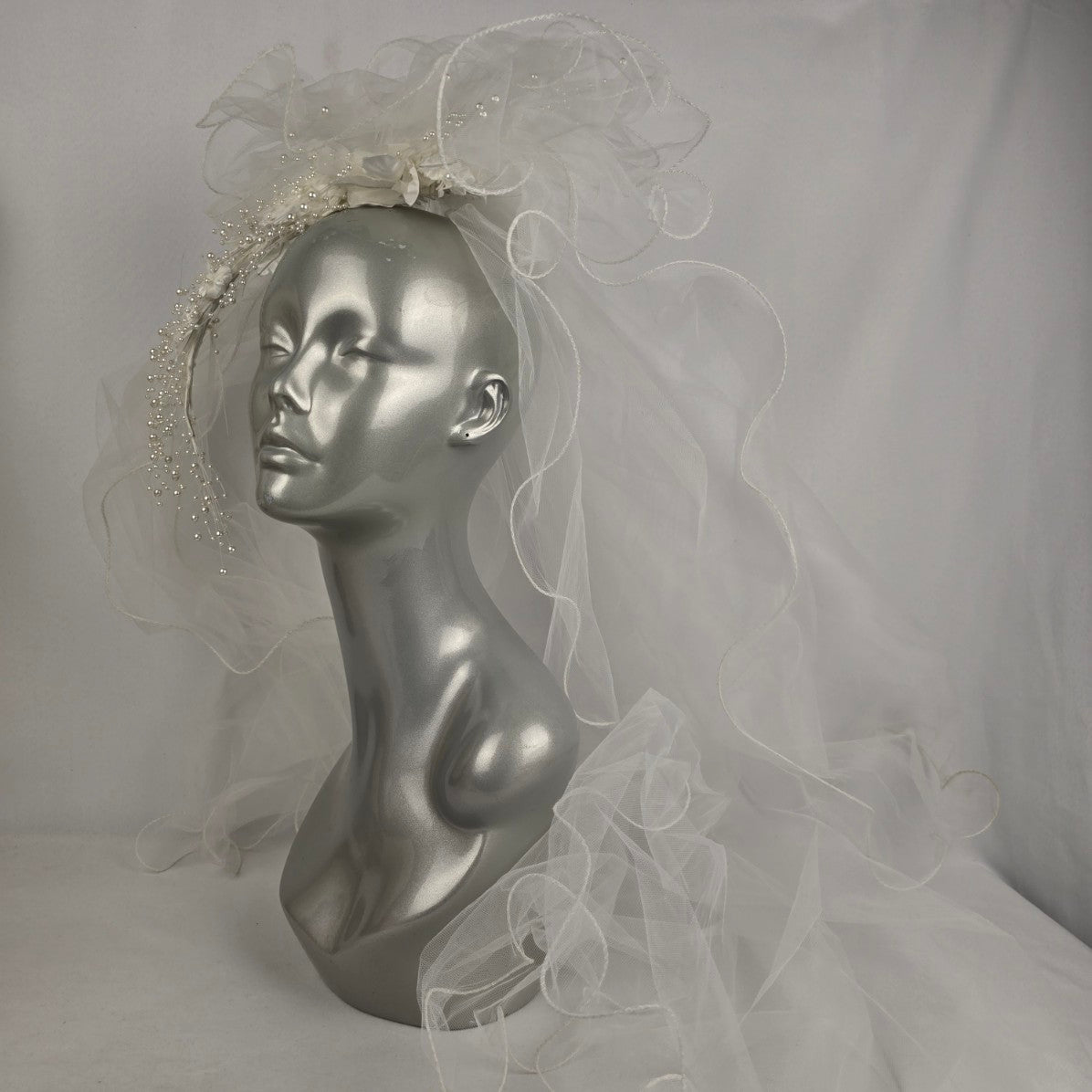 Vintage Beaded Floral Frame Wedding Veil