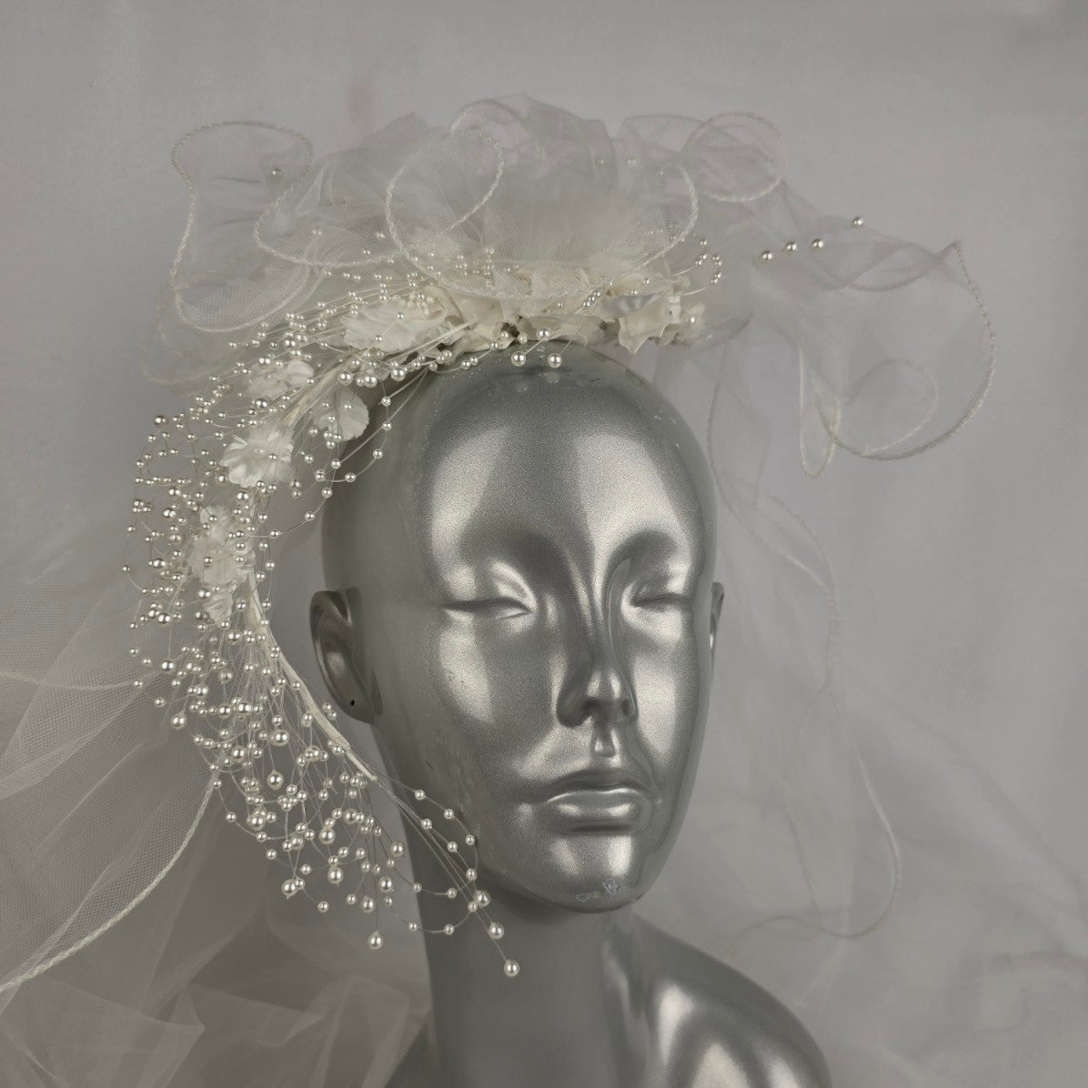 Vintage Beaded Floral Frame Wedding Veil