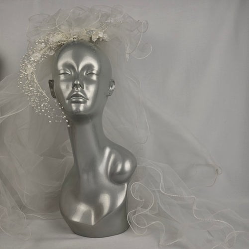 Vintage Beaded Floral Frame Wedding Veil