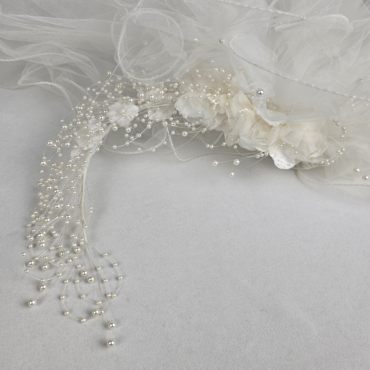 Vintage Beaded Floral Frame Wedding Veil