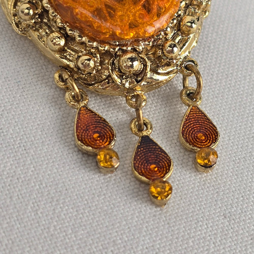 Vintage Gold Tone Fillagree Shield Brooch
