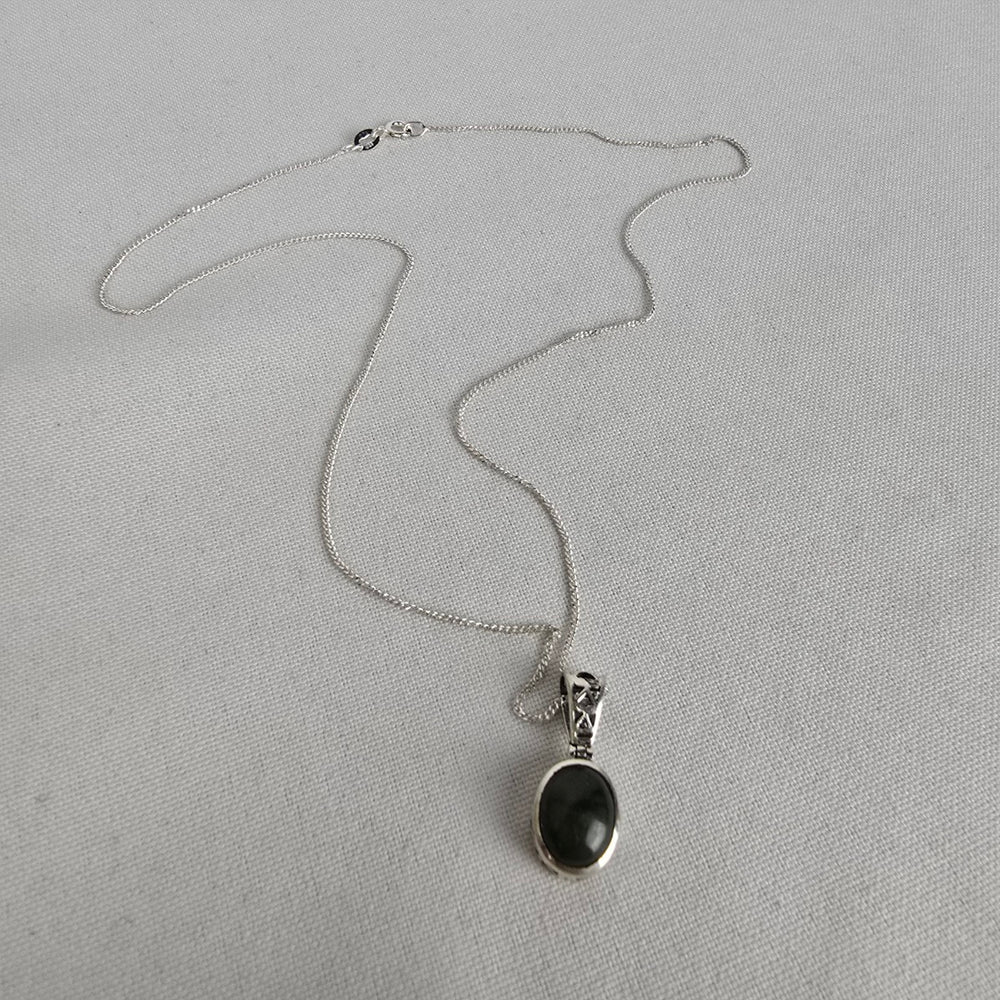925 Sterling Silver Green Natural Stone Reversible Pendant Necklace