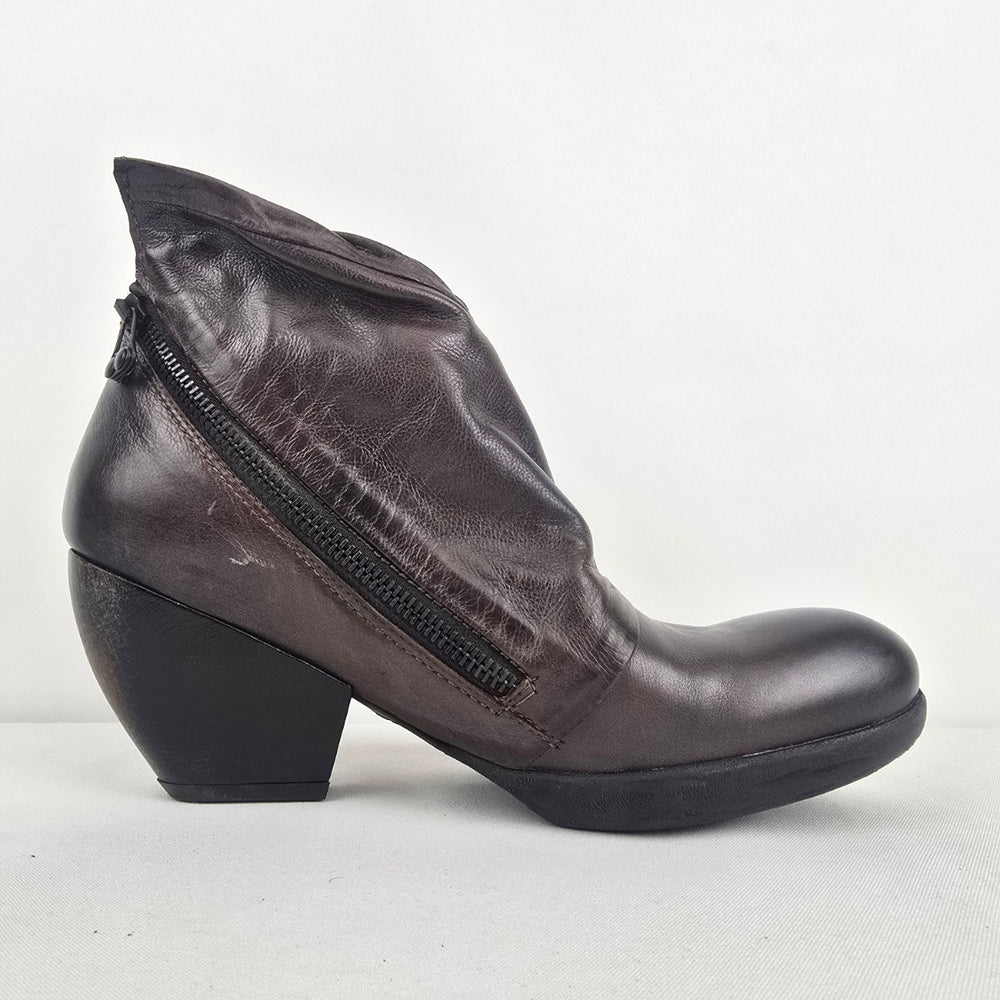 AS98 Brown Leather Heeled Ankle Boots Size 9