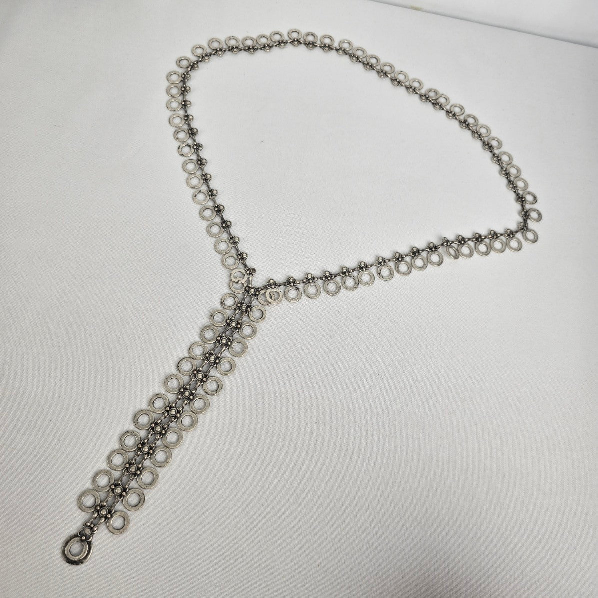 Silver Tone Circle Detail Lariat Statement Necklace