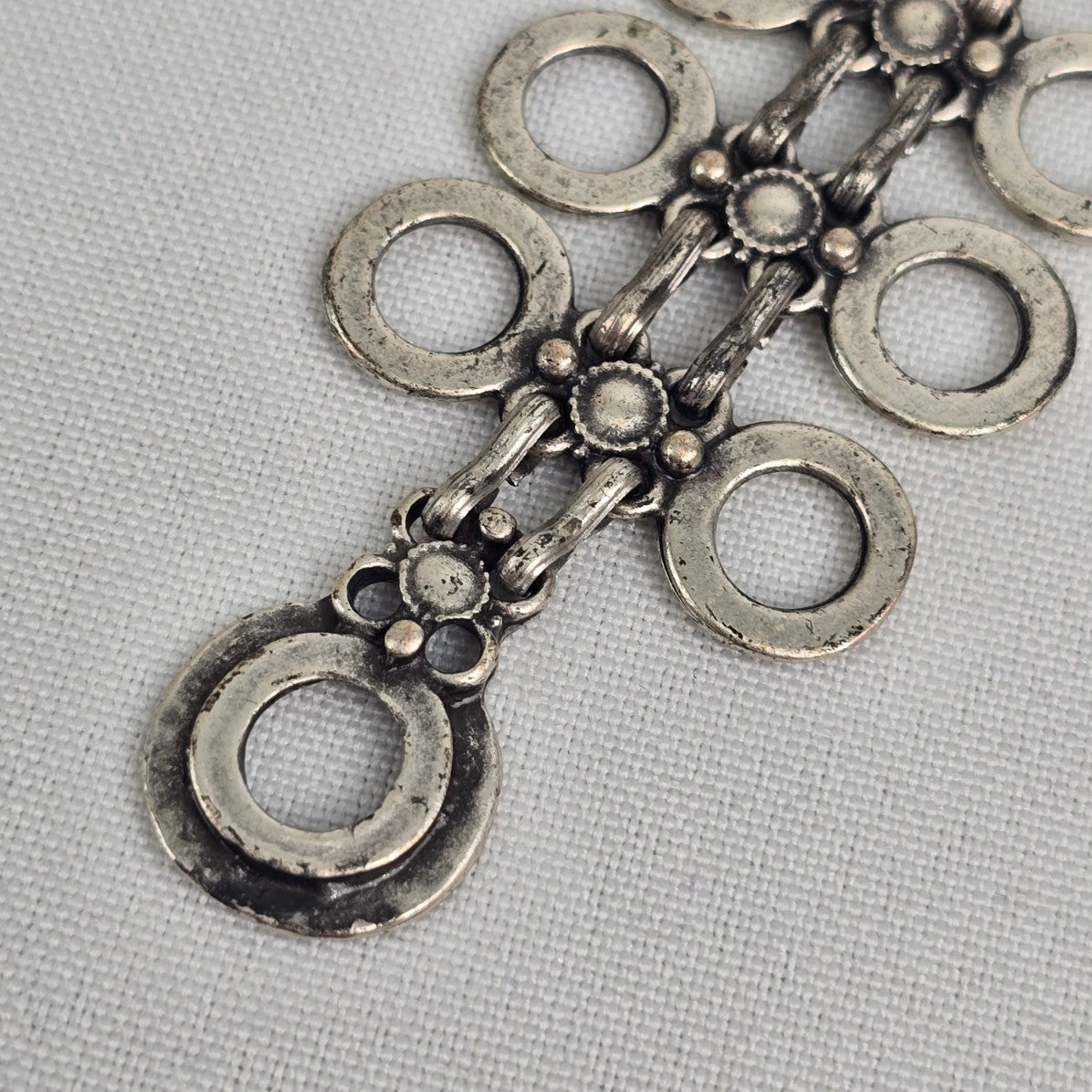 Silver Tone Circle Detail Lariat Statement Necklace