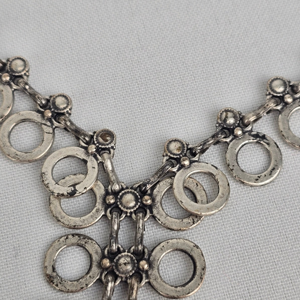 Silver Tone Circle Detail Lariat Statement Necklace
