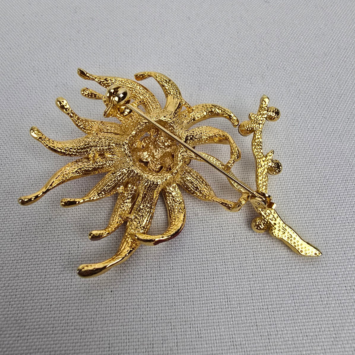 Gold Red Crystal Rhinestone Flower Brooch