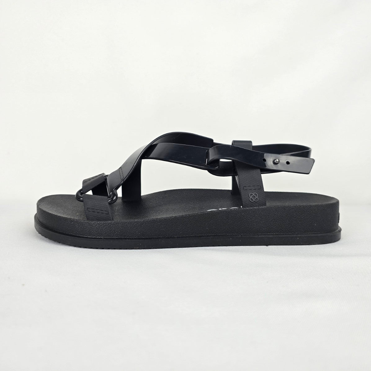 Petite Jolie Black Sandals Size 7