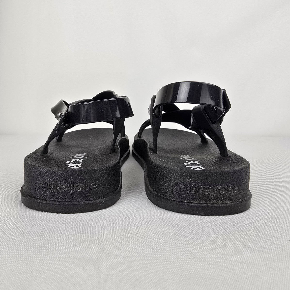 Petite Jolie Black Sandals Size 7