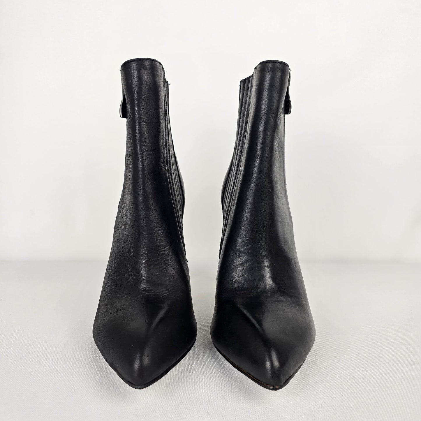 Chinese Laundry Kristin Cavallari Black Leather Heeled Booties Size 5.5