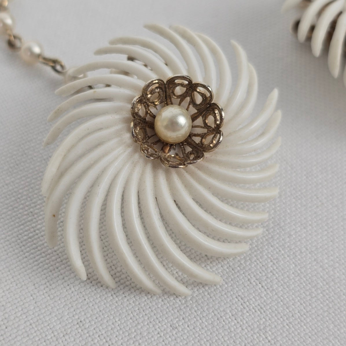 Vintage Cream Feather Faux Pearl Dress Sweater Clips