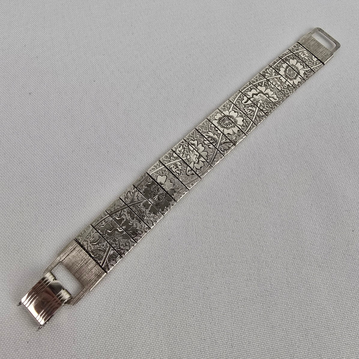 Vintage Silver Floral Etched Link Bracelet