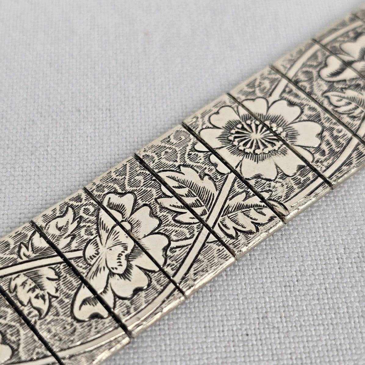 Vintage Silver Floral Etched Link Bracelet