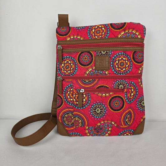 Stone Mountain Pink Kaleidoscope Print Quilted Crossbody Purse