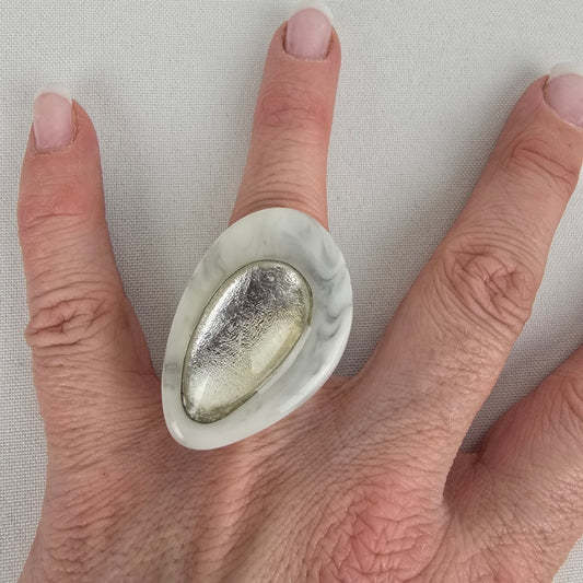 Zsiska Grey Marbled Clear Stone Chuncky Ring Size 7