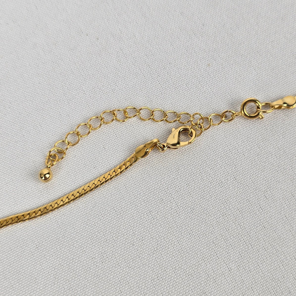 Vintage Avon Gold Tone Rhinestone Collar Necklace