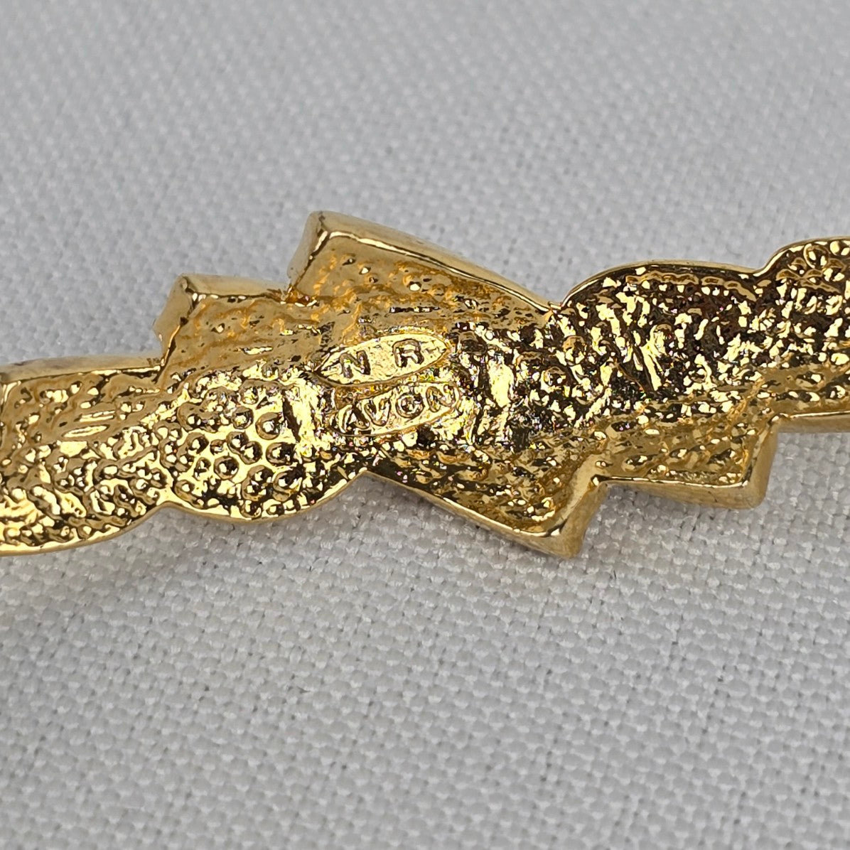 Vintage Avon Gold Tone Rhinestone Bracelet