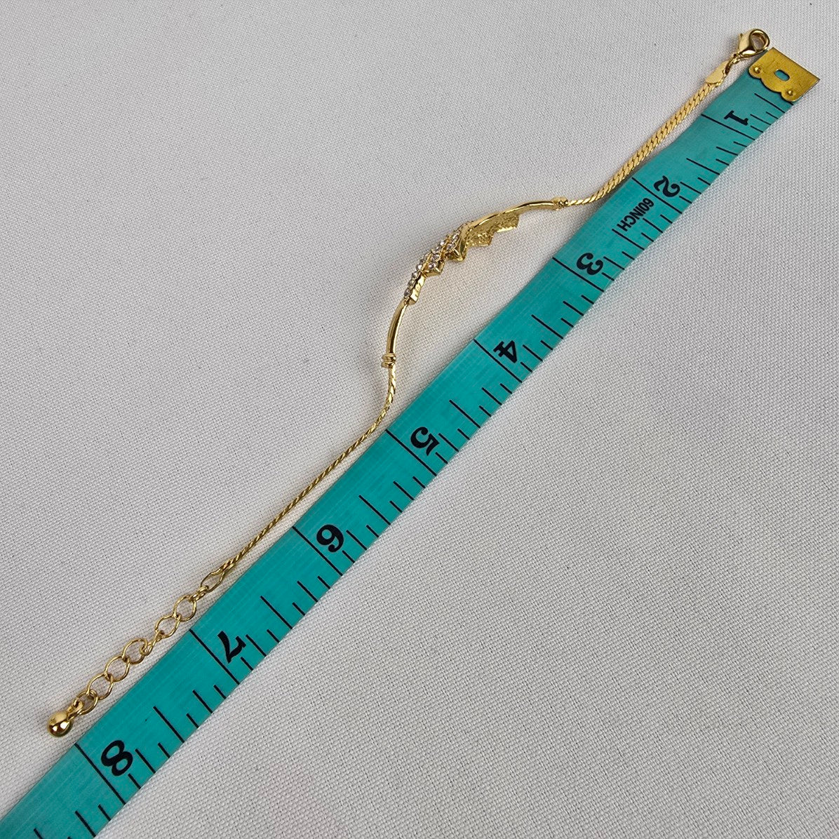 Vintage Avon Gold Tone Rhinestone Bracelet