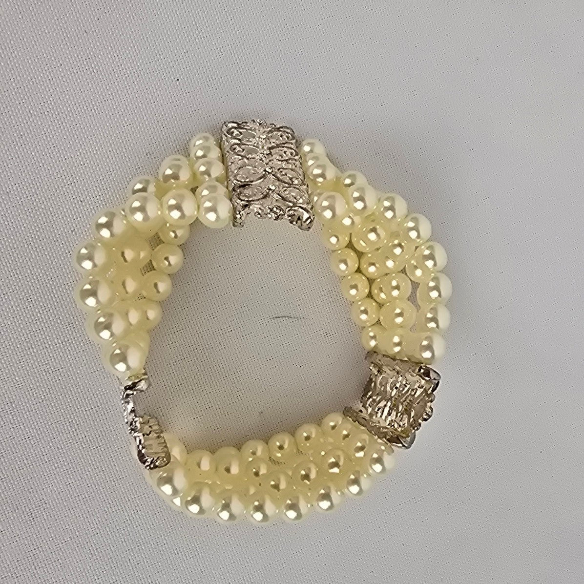 Faux Pearl Silver Rhinestone Stretch Bracelet