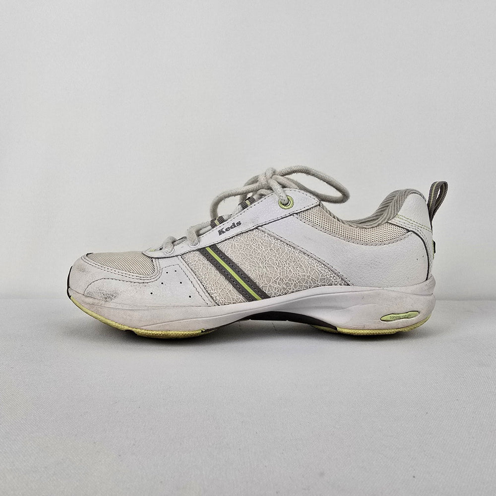 Keds White Lacer Up Runners Size 7