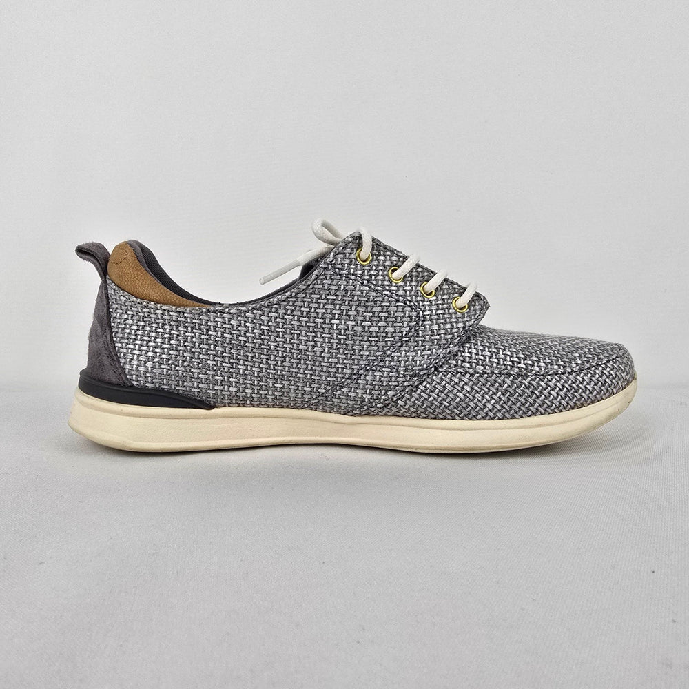 Reef Grey Knit Lace Up Sneakers Size 7