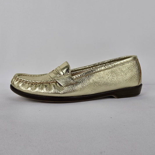 SAS Silver Metallic Comfort Loafers Size 9