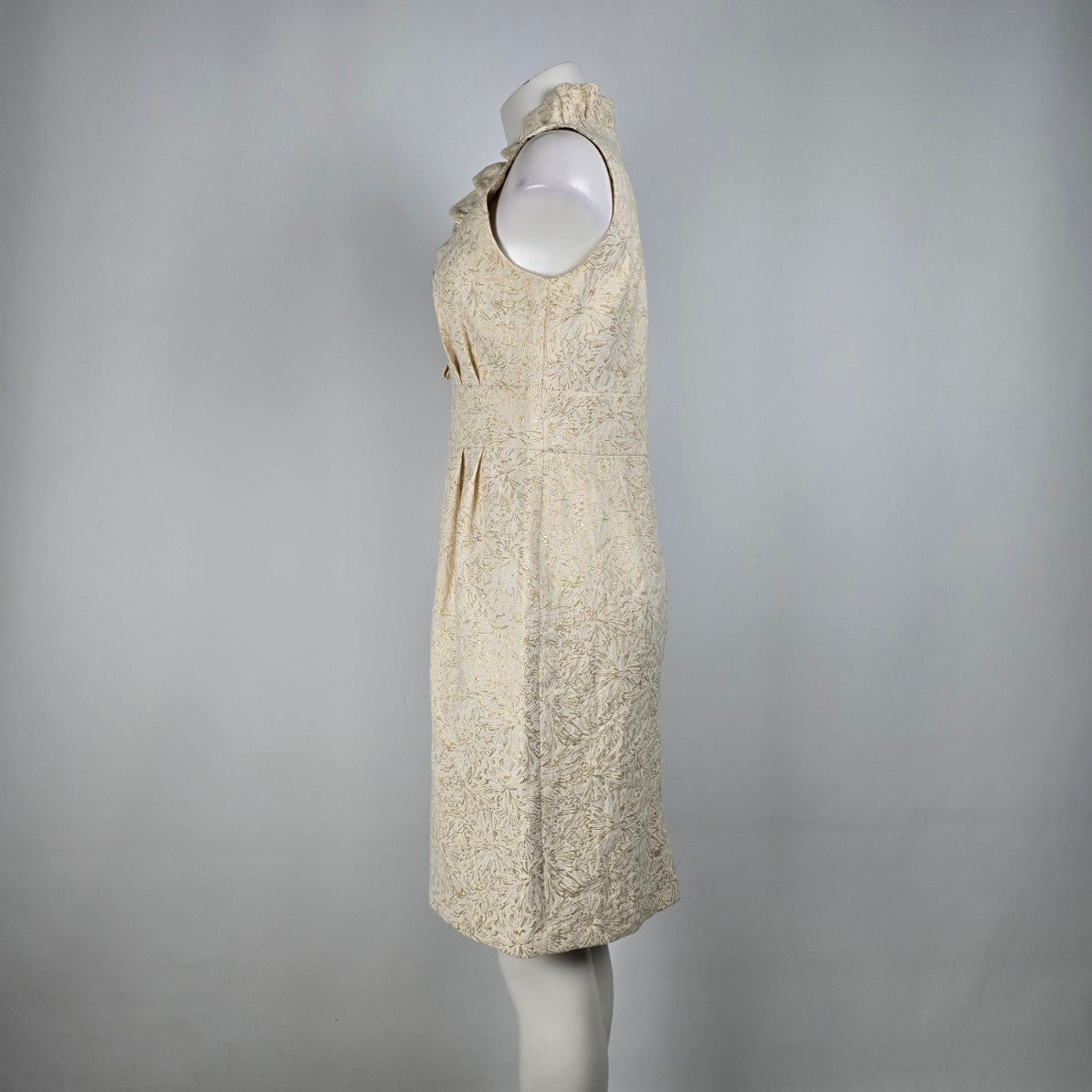 Jessica Howard Cream Ruffle Sheath Dress Size 6