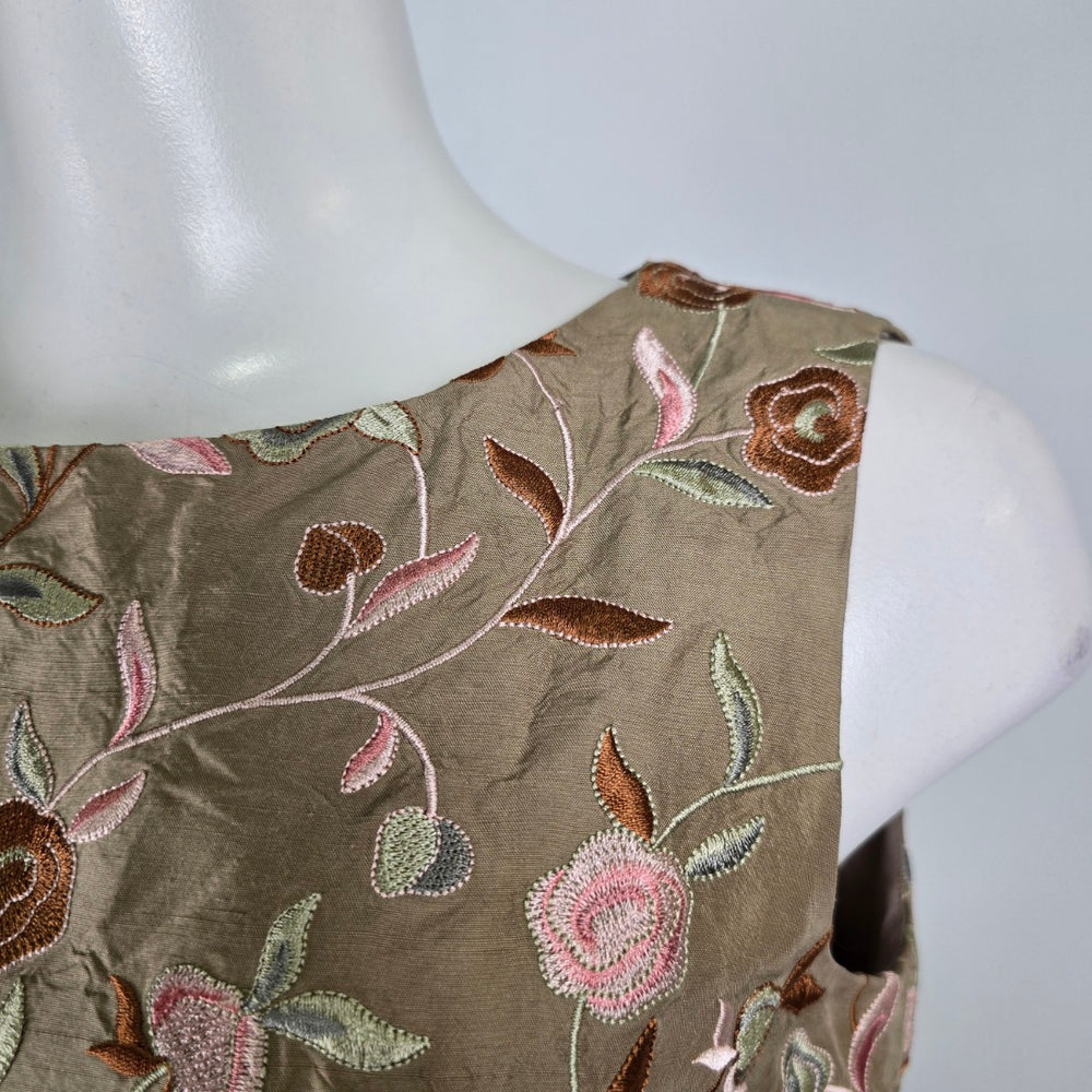 Talbots Beige Silk Embroidered Two Pc Top & Cropped Pants Size 8-10