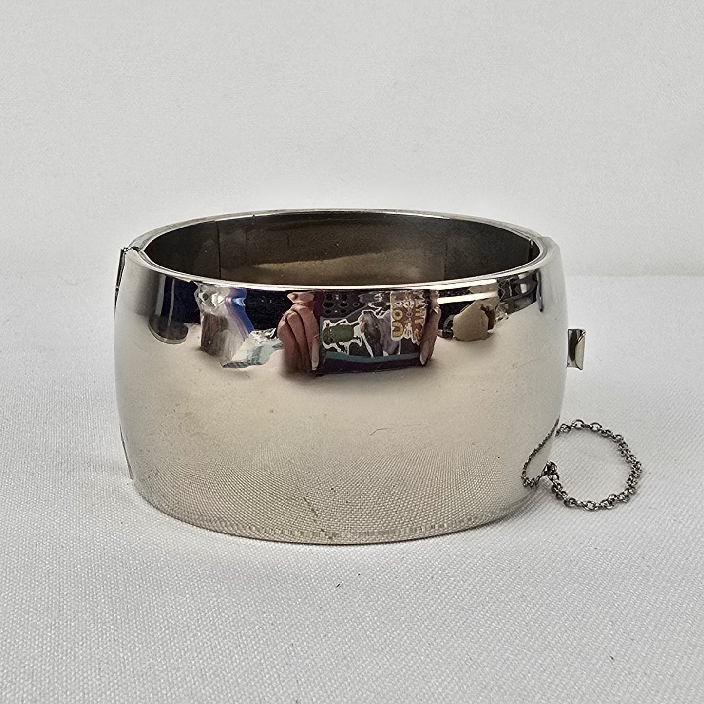 Vintage Silver Tone Hinge Bangle Bracelet