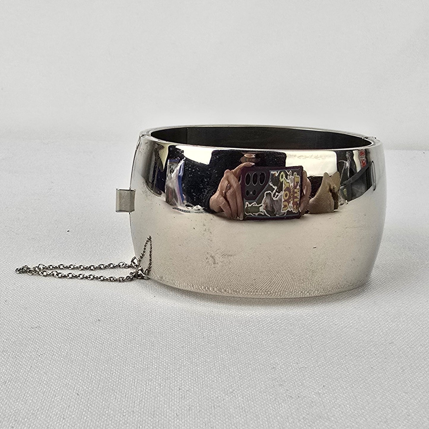 Vintage Silver Tone Hinge Bangle Bracelet