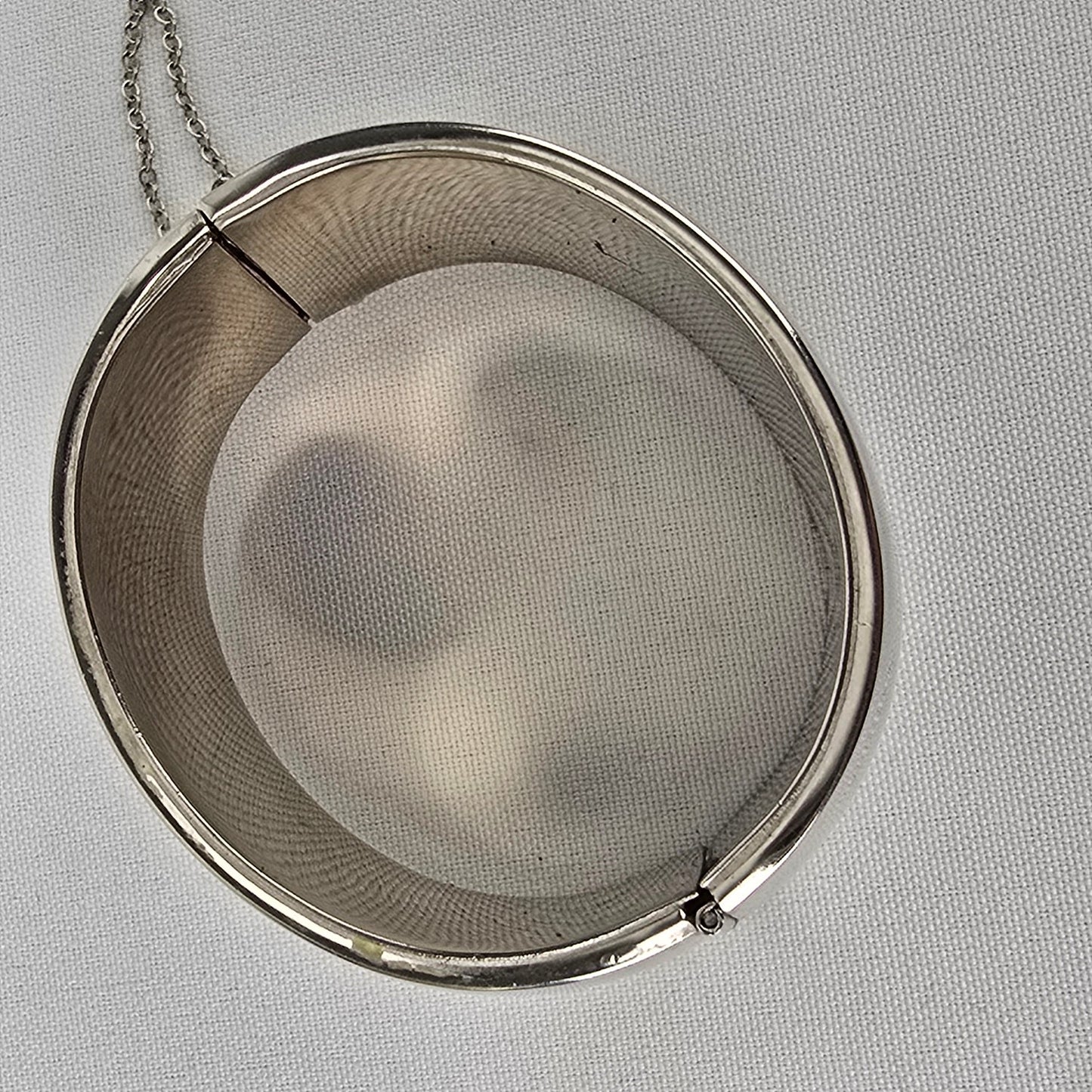 Vintage Silver Tone Hinge Bangle Bracelet