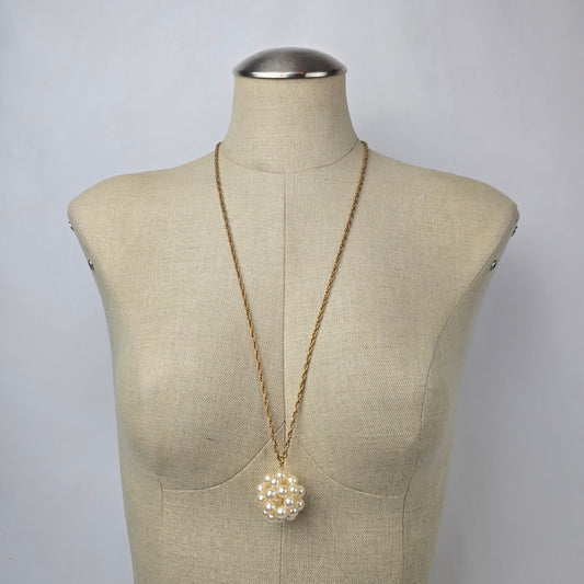 Vintage Gold Tone Faux Pearl Pendant Necklace