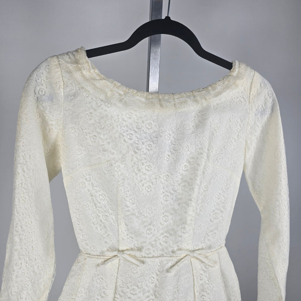 Vintage Cream Lace Fit & Flare Event Dress Size XS
