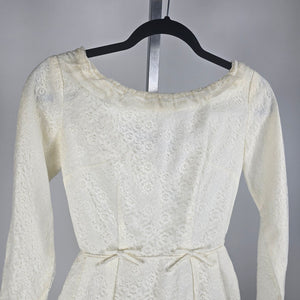 Vintage Cream Lace Fit & Flare Event Dress Size XS