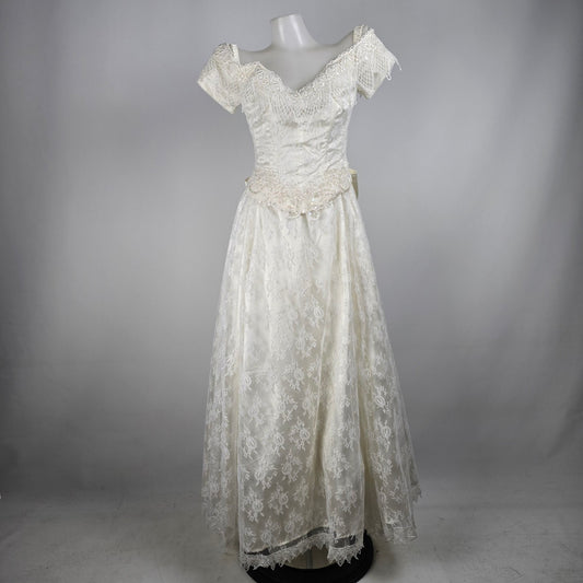 Vintage White Lace Off The Shoulder Wedding Gown Size 5/6