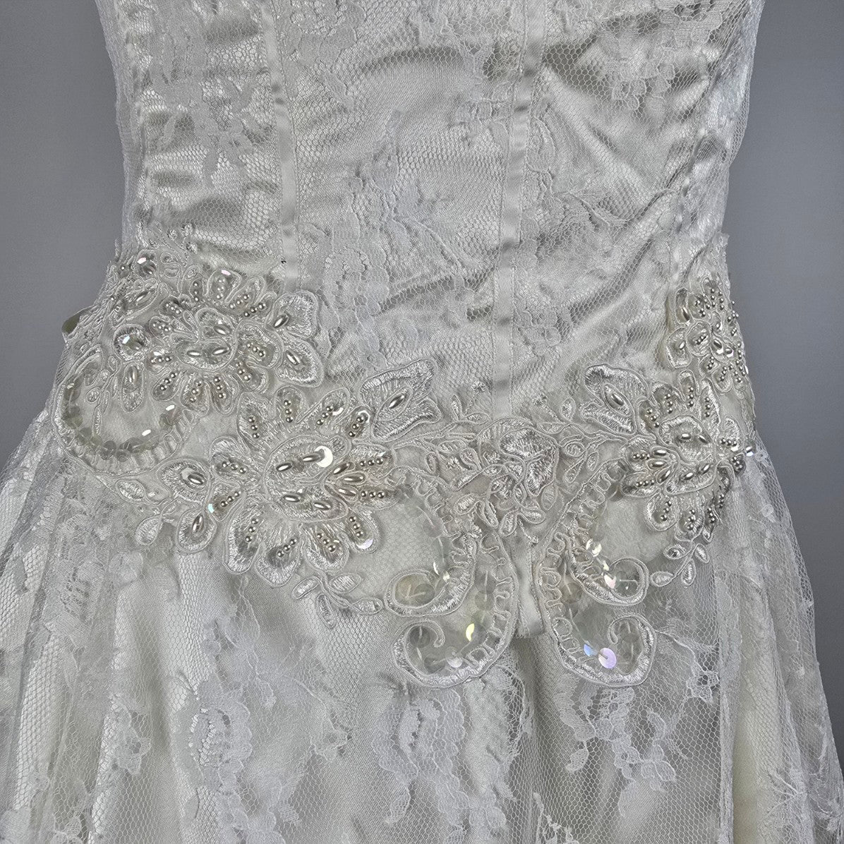 Vintage White Lace Off The Shoulder Wedding Gown Size 5/6