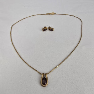 Vintage Avon Gold Tone Purple Faceted Stone Delicate Necklace & Earrings