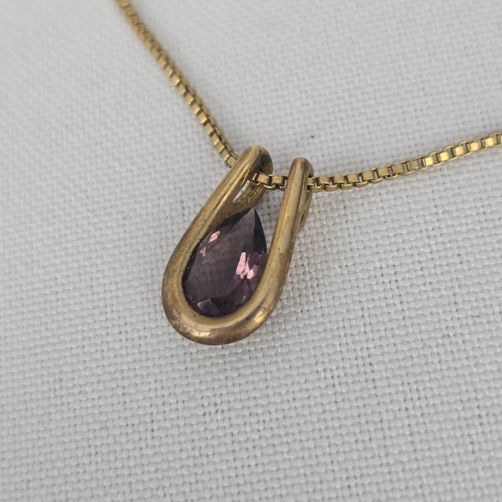Vintage Avon Gold Tone Purple Faceted Stone Delicate Necklace & Earrings
