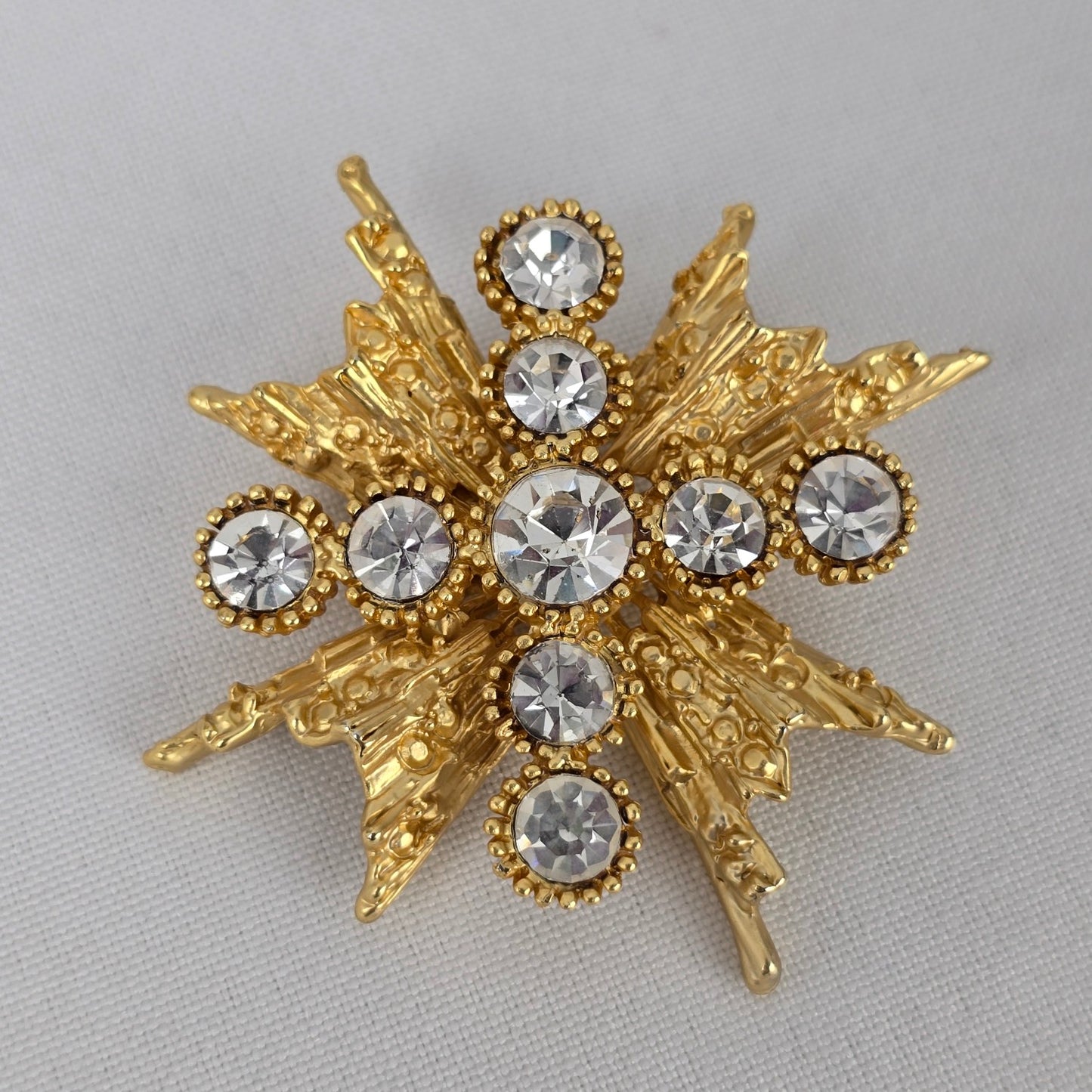 Vintage Gold Tone Star Burst Brooch