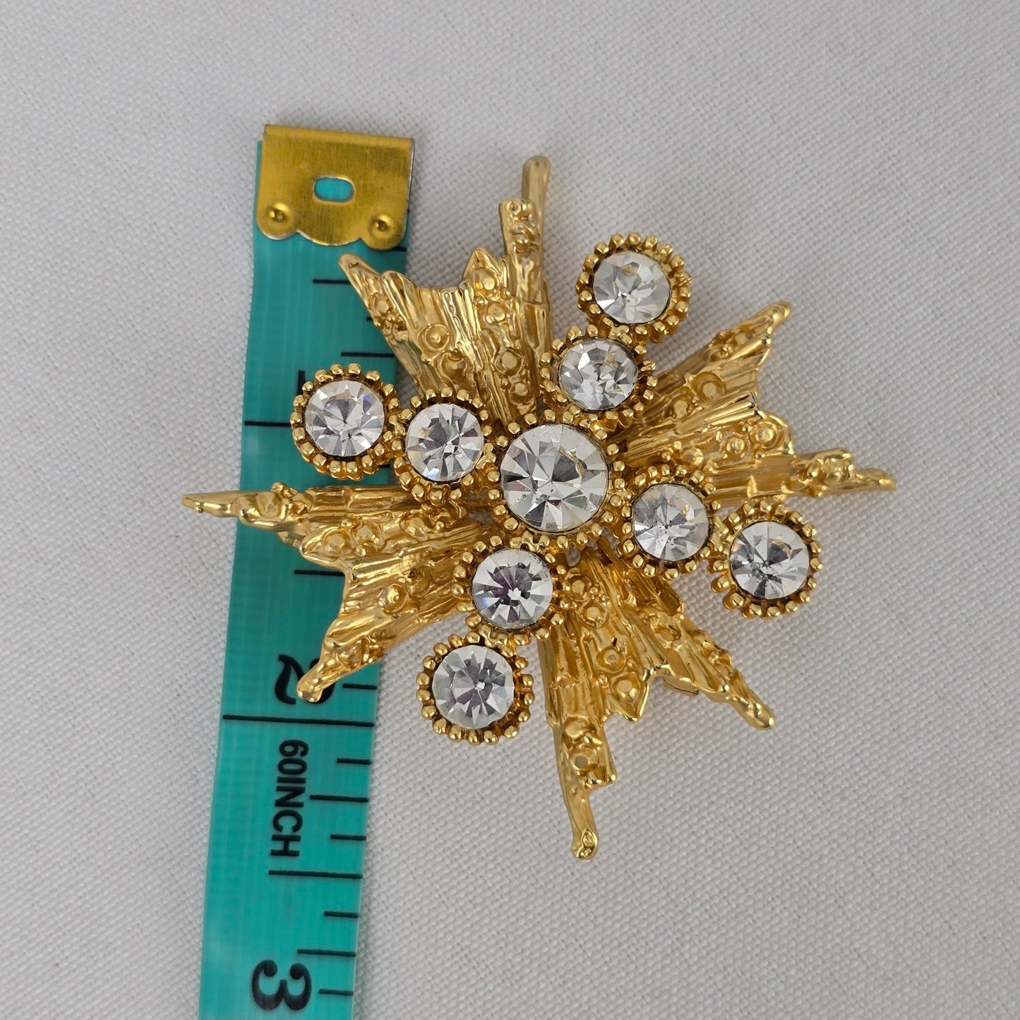 Vintage Gold Tone Star Burst Brooch